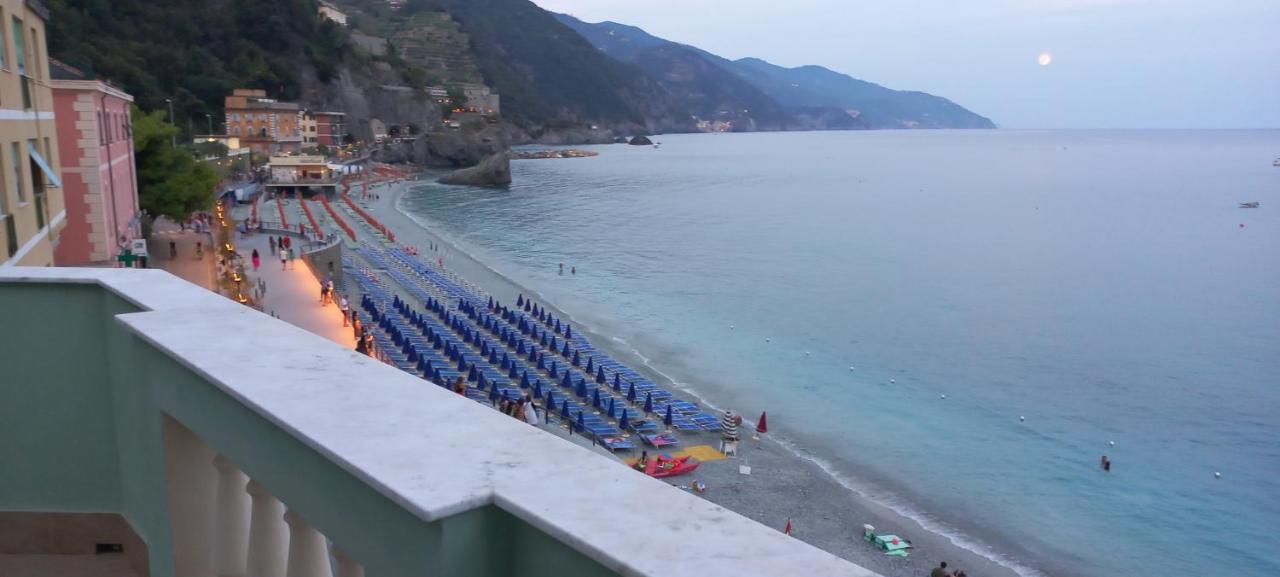 La Terrazza Sul Mare Affittacamere Μοντερόσο αλ Μάρε Εξωτερικό φωτογραφία